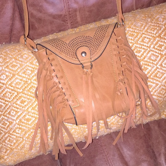 Fringe Tan purse - Picture 4 of 5